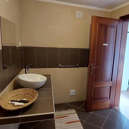 Guest house Dos Delgados - Orca, Castelo Branco